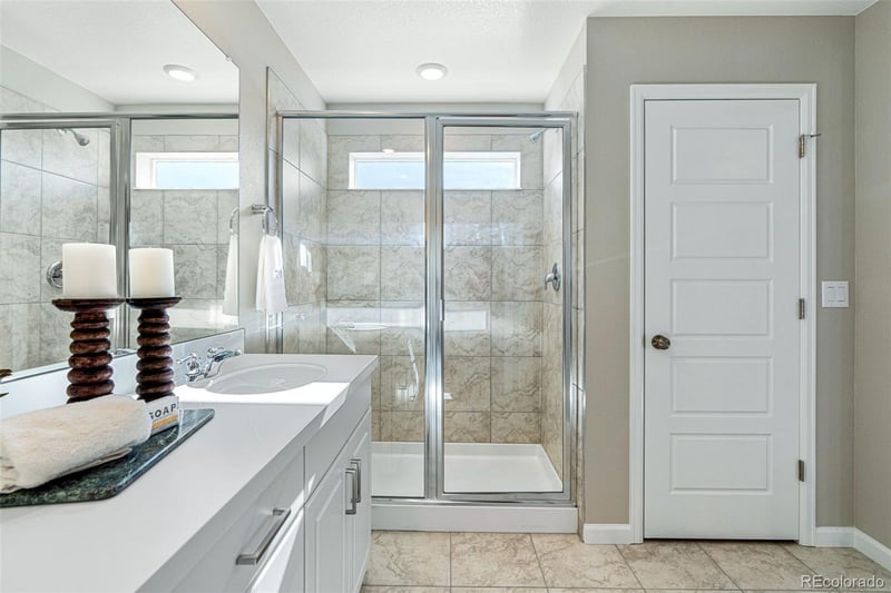 16958 92nd Dr, Arvada, CO 80007
