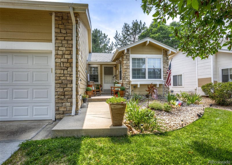16 Sutherland Ct, Highlands Ranch, CO 80130