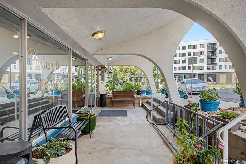 1155 N Ash St #202, Denver, CO 80220