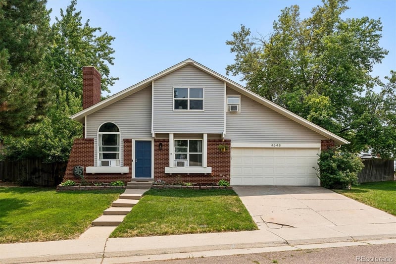 4648 Mobile Way, Aurora, CO 80015