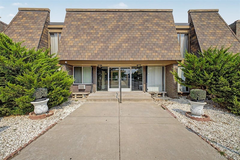 8330 Zuni St #208, Denver, CO 80221