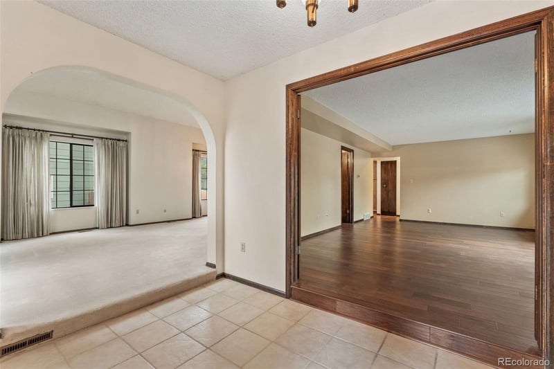 181 Del Oro Cir, Colorado Springs, CO 80919