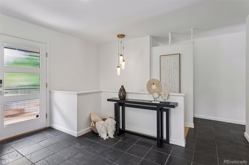 9591 E Orchard Dr, Englewood, CO 80111