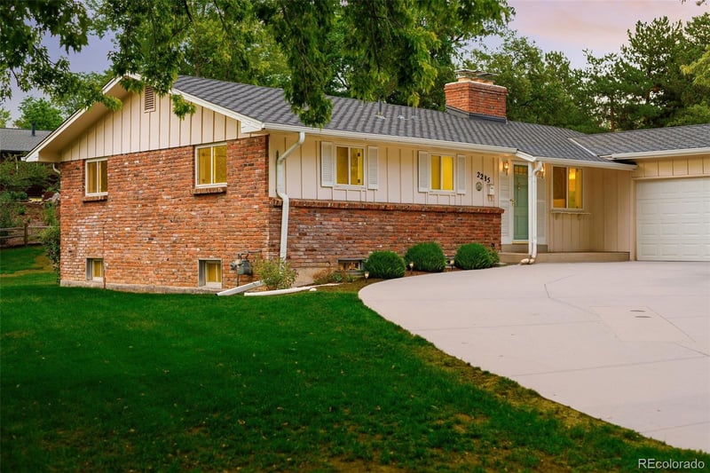 2285 W Davies Ave, Littleton, CO 80120