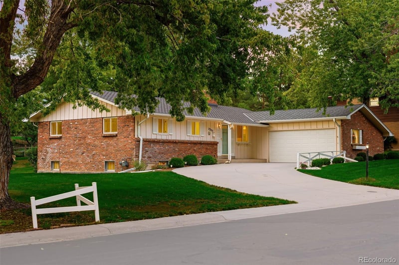 2285 W Davies Ave, Littleton, CO 80120
