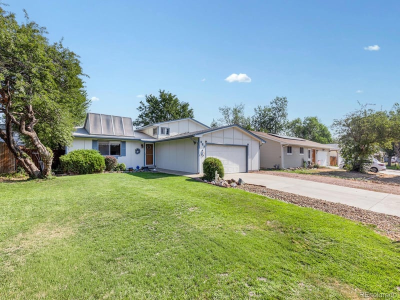 963 7th Ave, Broomfield, CO 80020