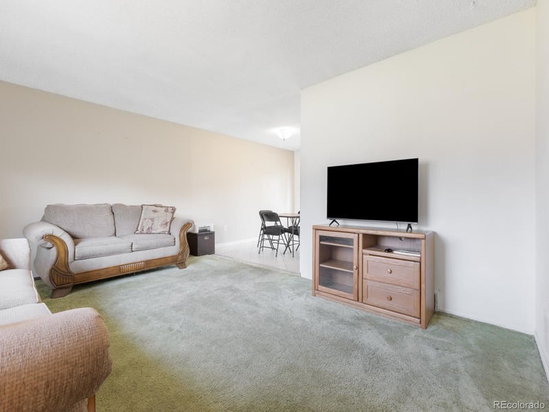 963 7th Ave, Broomfield, CO 80020