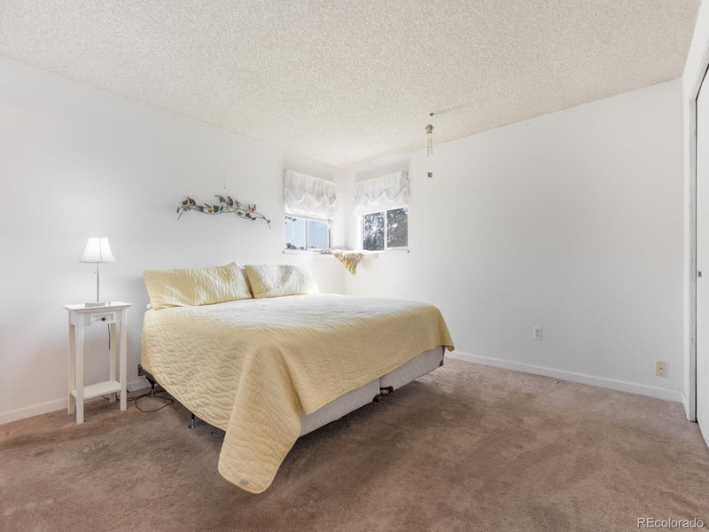963 7th Ave, Broomfield, CO 80020