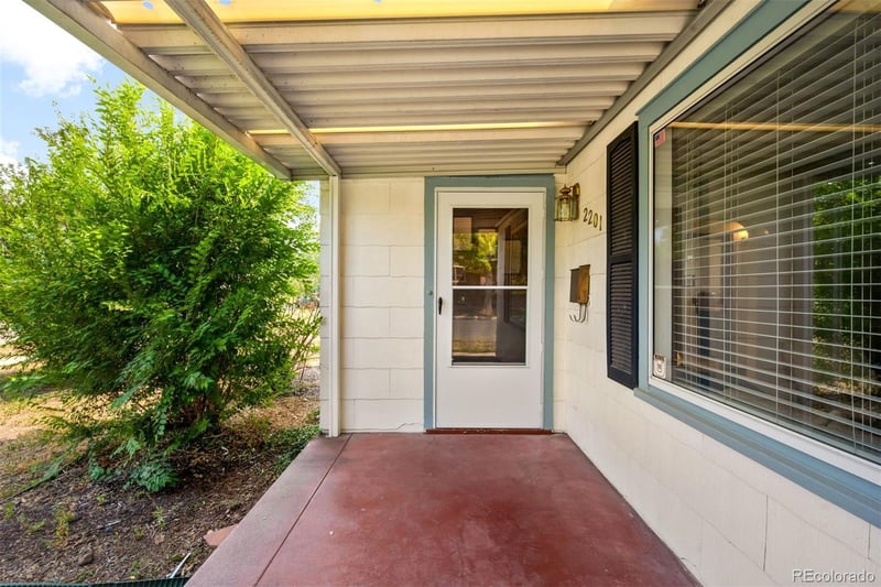 2201 S Franklin St, Denver, CO 80210