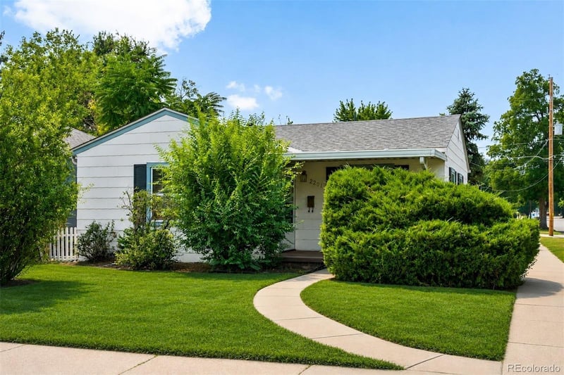 2201 S Franklin St, Denver, CO 80210