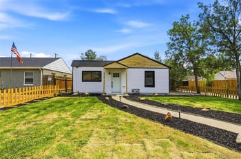 1716 Nome St, Aurora, CO 80010