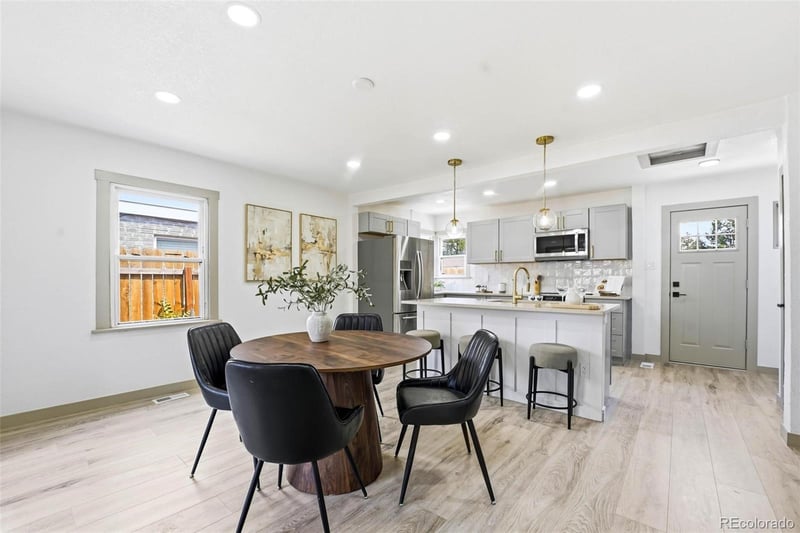 1716 Nome St, Aurora, CO 80010