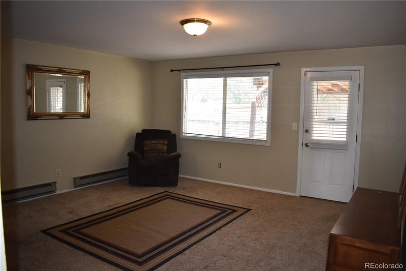 1650 Biscay Cir, Aurora, CO 80011