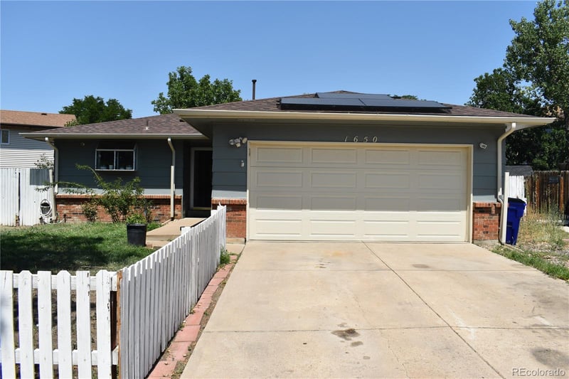 1650 Biscay Cir, Aurora, CO 80011