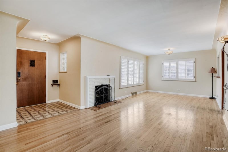 181 S Holly St, Denver, CO 80246