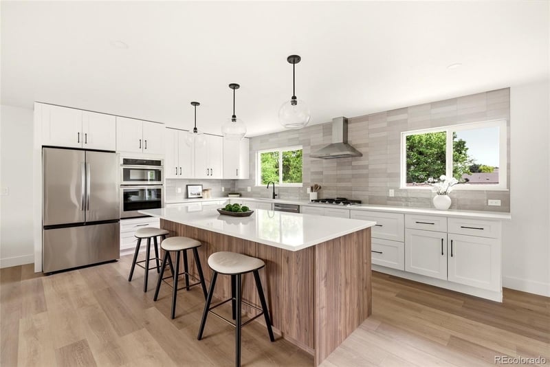 8520 W Virginia Ave, Lakewood, CO 80226