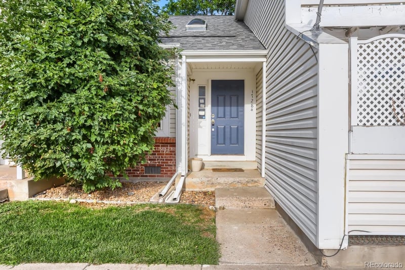 17284 E Ford Dr, Aurora, CO 80017