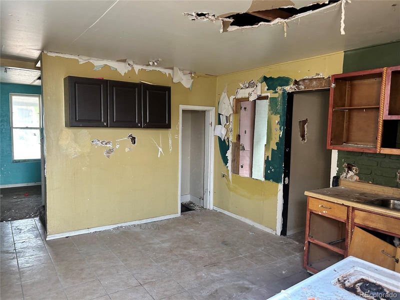 619 E 11th St, Pueblo, CO 81001