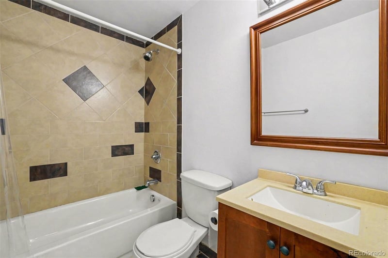 9472 Utah Pl, Denver, CO 80232