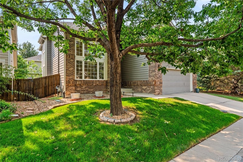 8382 Amherst Cir, Denver, CO 80231