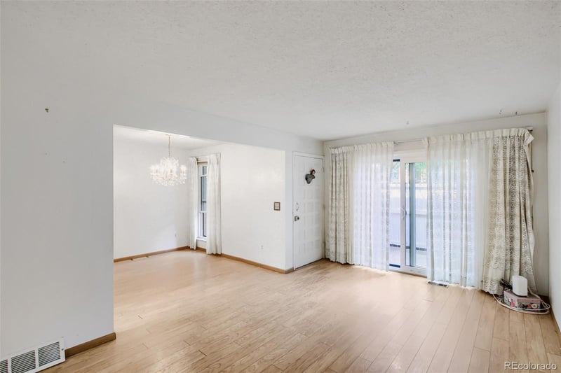 6416 Welch Ct, Arvada, CO 80004