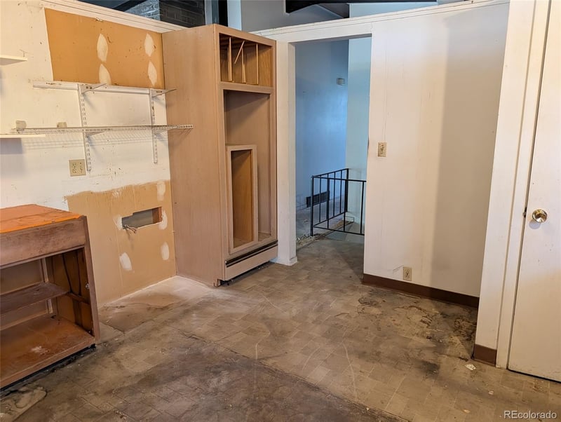 950 Foothill Dr, Denver, CO 80228
