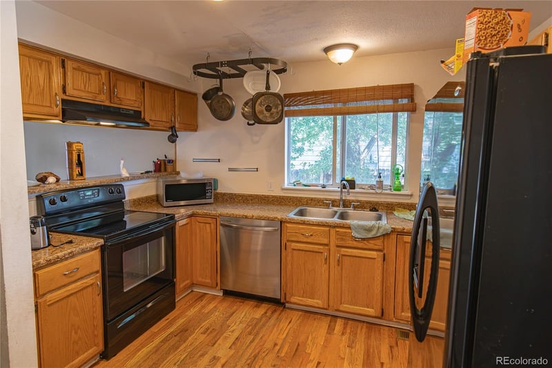 3151 Queen Ct, Broomfield, CO 80020