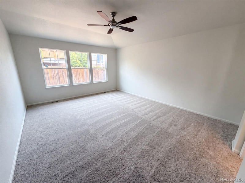 2802 Ireland Way, Aurora, CO 80013
