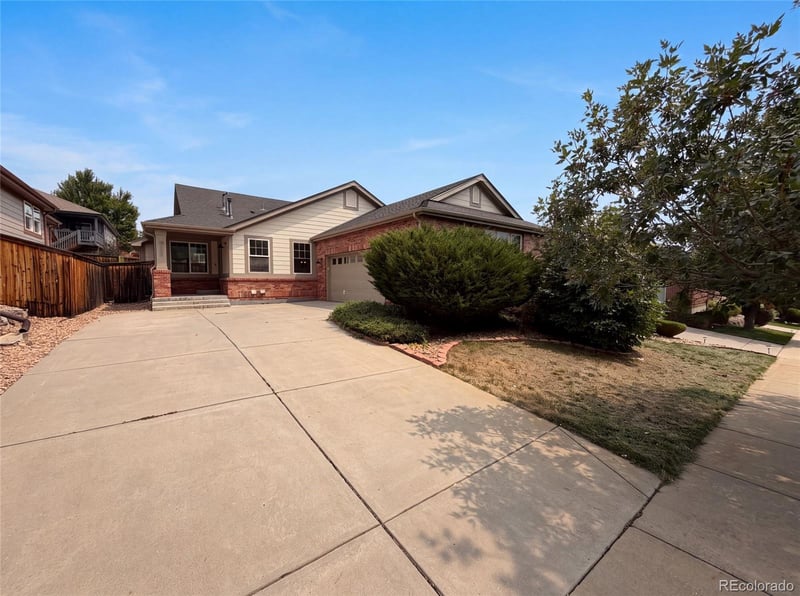 2802 Ireland Way, Aurora, CO 80013