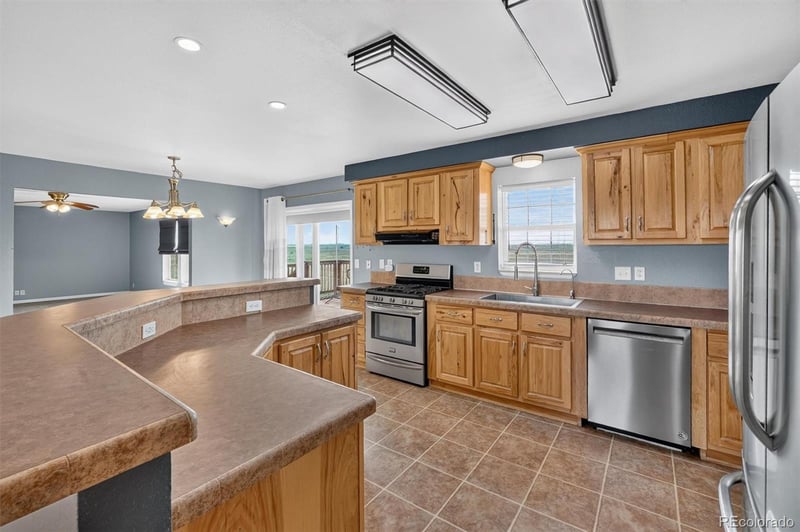 49400 E 104th Ave, Bennett, CO 80102