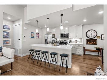 235 High Point Dr #207, Longmont, CO 80504