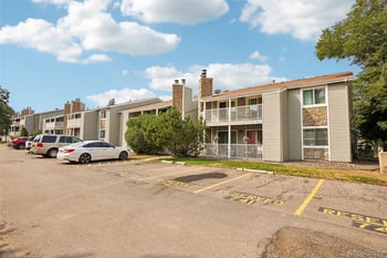 921 S Walden St #206, Aurora, CO 80017