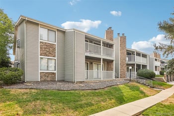921 S Walden St #206, Aurora, CO 80017