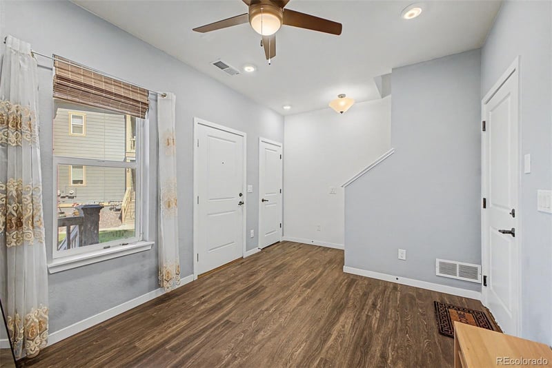 566 Amherst Ave, Englewood, CO 80110