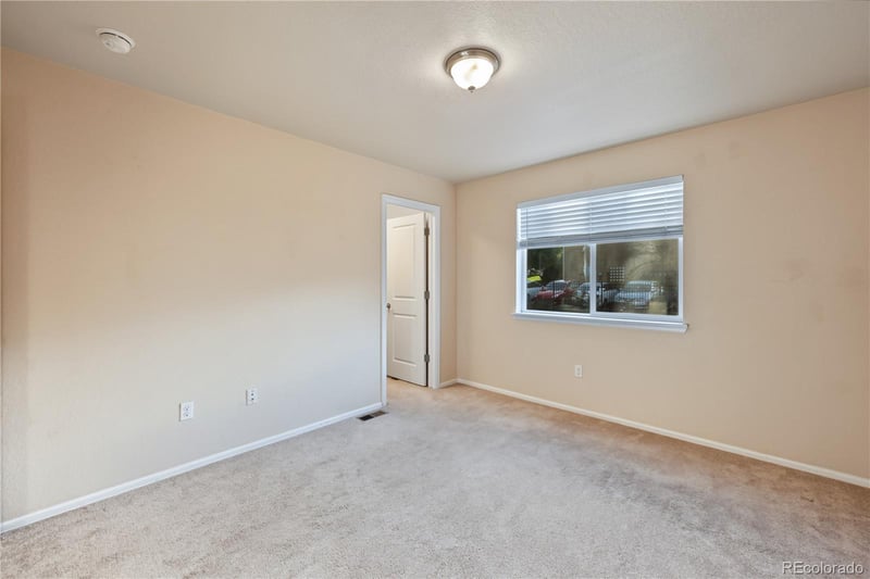 1818 Aspen Meadows Cir, Denver, CO 80260
