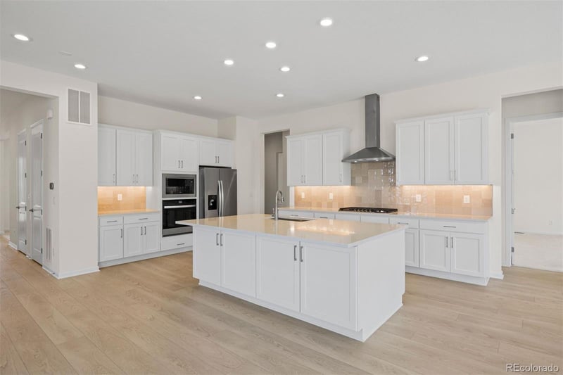 820 Bahia Point, Castle Rock, CO 80104