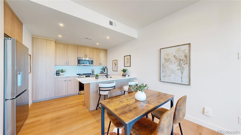 933 Edge Cir, Longmont, CO 80501