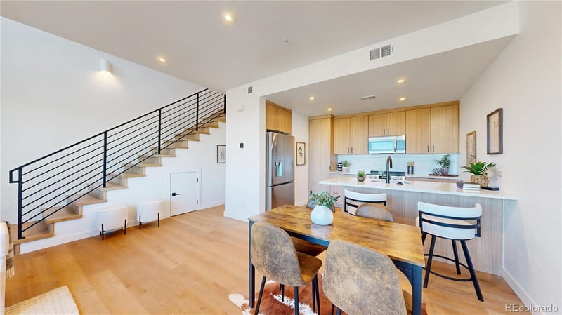 933 Edge Cir, Longmont, CO 80501