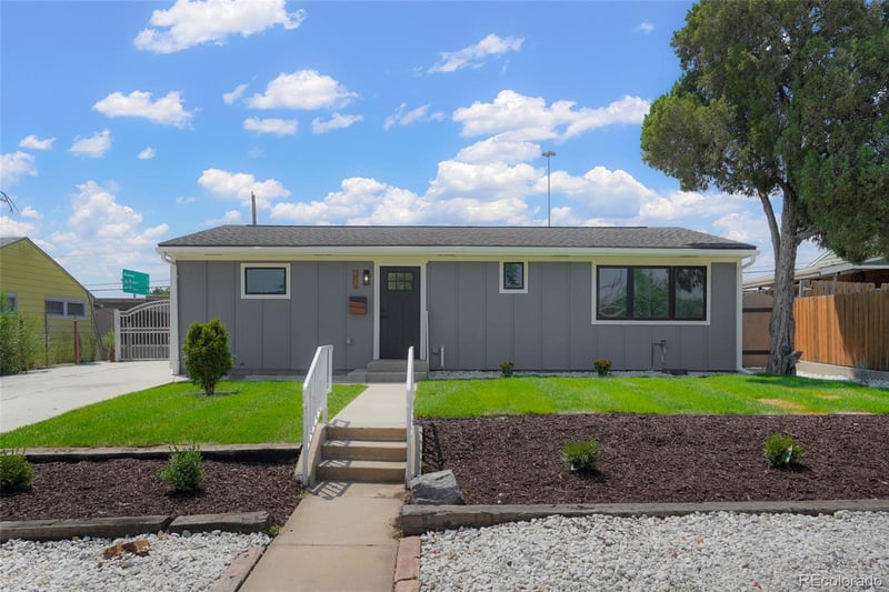 820 Bronco Rd, Denver, CO 80221