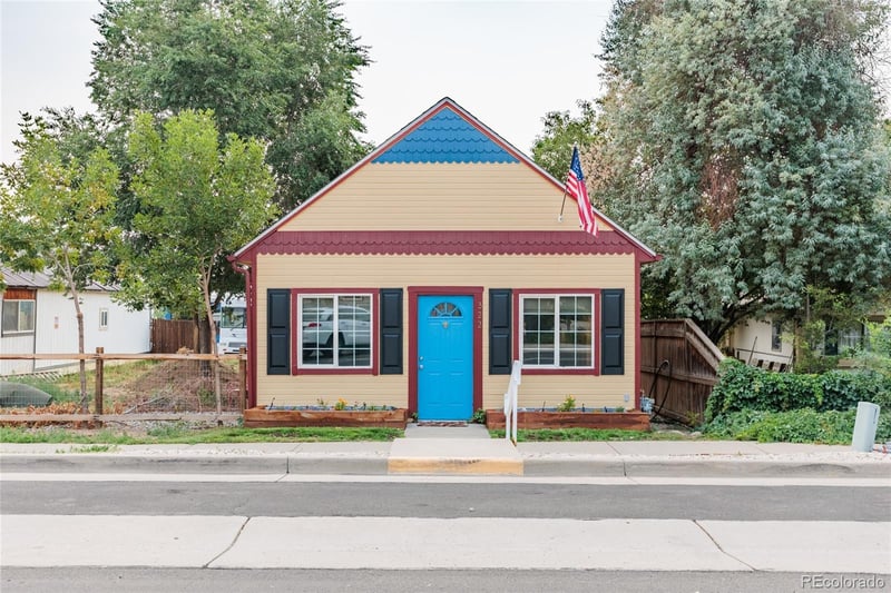 322 Main St, Mead, CO 80542