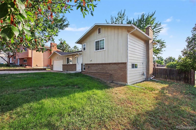 1065 Applewood Dr, Colorado Springs, CO 80907