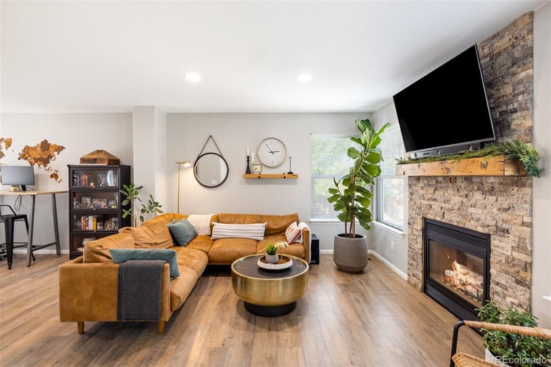 9876 Aftonwood St, Littleton, CO 80126
