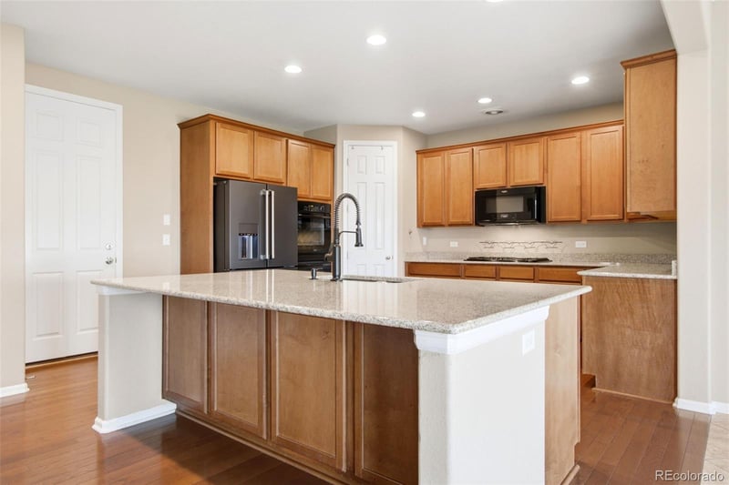 2739 Badlands Ct, Castle Rock, CO 80109