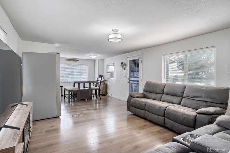2551 92nd Ave Lot 220, Denver, CO 80260
