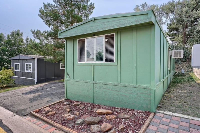 2551 92nd Ave Lot 220, Denver, CO 80260