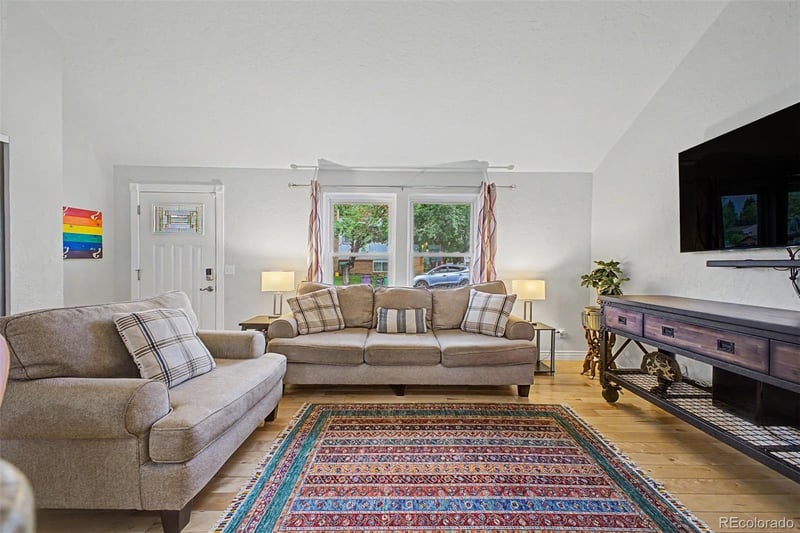 1571 S Krameria St, Denver, CO 80224