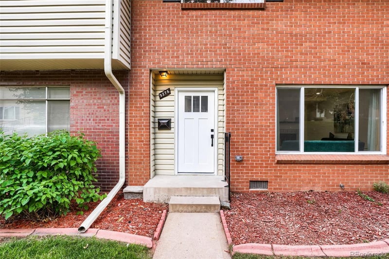 9276 Mansfield Ave, Denver, CO 80237