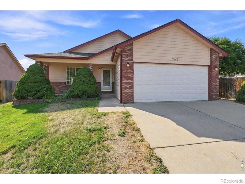 3525 Powderkeg Dr, Evans, CO 80620