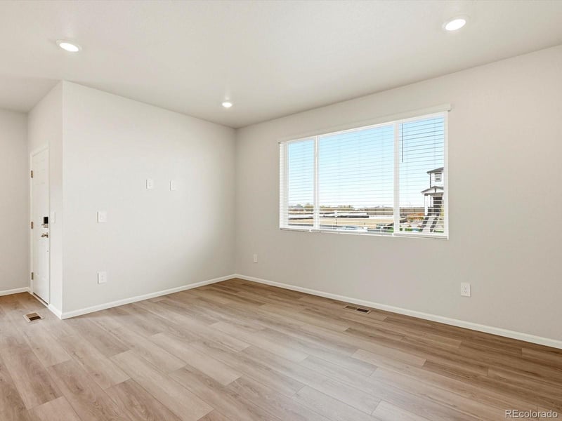 2197 164th Ave, Thornton, CO 80602