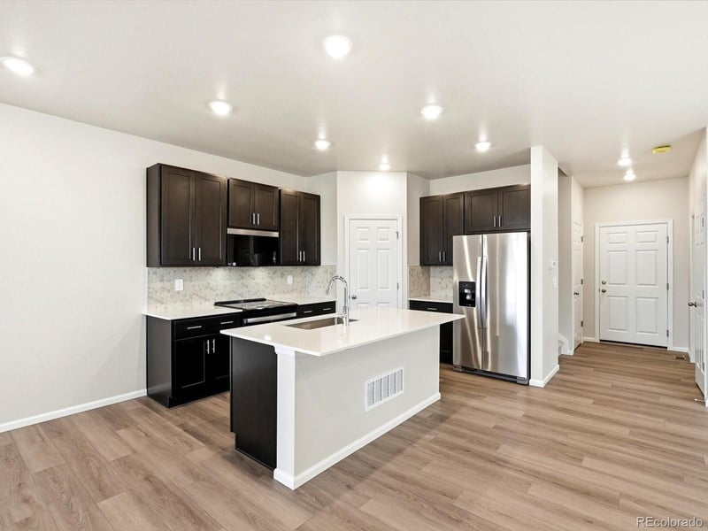 2197 164th Ave, Thornton, CO 80602